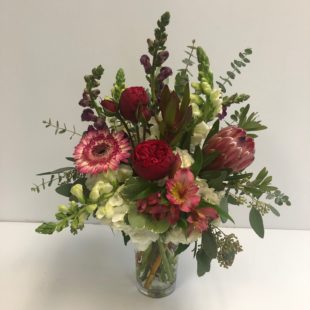 Lake Oswego Stroll Flower arrangement from locally owned lake oswego florist artistic flowers