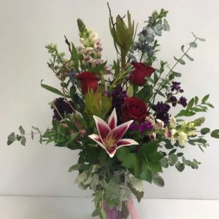 Flowers delivered in Portland OR from Artistic Flowers and Home Decor - Picture of roses, carnations, and other beautiful flowers